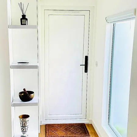 Modern Studio In Camden Лондон Экстерьер фото